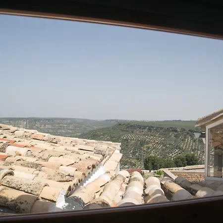 Turisticos La Casa Vieja Aparthotel Sabiote