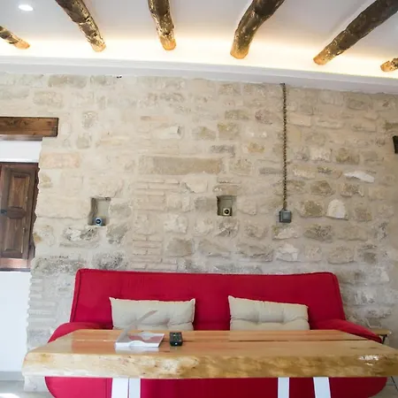 Aparthotel Turisticos La Casa Vieja Sabiote
