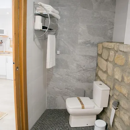 Turisticos La Casa Vieja Aparthotel Sabiote