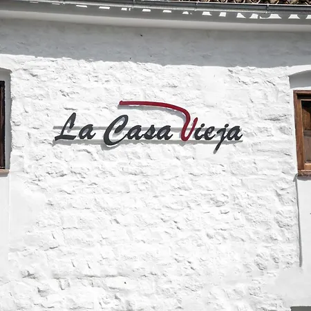 Turisticos La Casa Vieja Sabiote