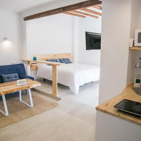 Aparthotel Turisticos La Casa Vieja Sabiote