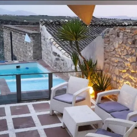 Aparthotel Turisticos La Casa Vieja *
